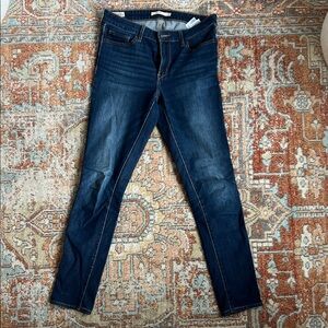 Levi's 711 Skinny Jeans